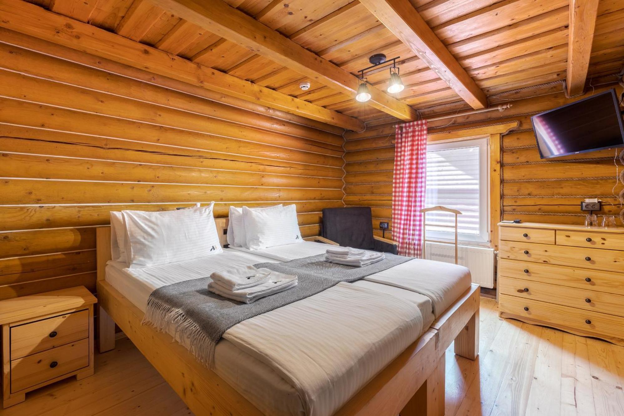 Gremi Hotel دراغوبرات المظهر الخارجي الصورة